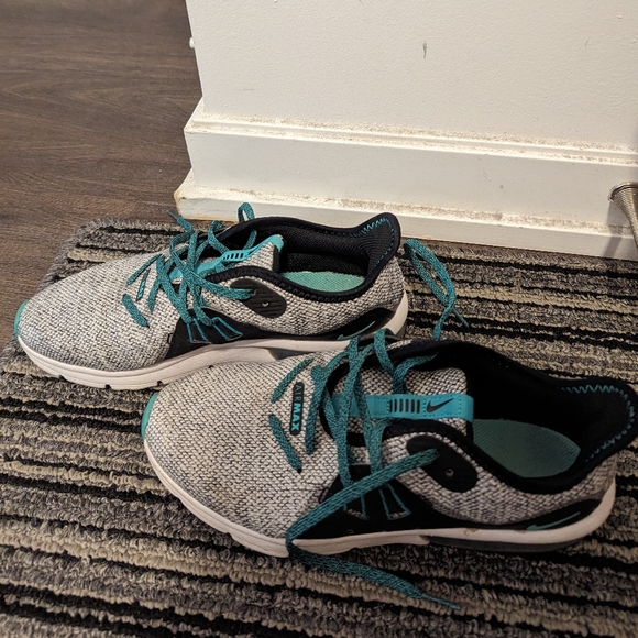 Nike Air Max shoes - Picture 5 of 5